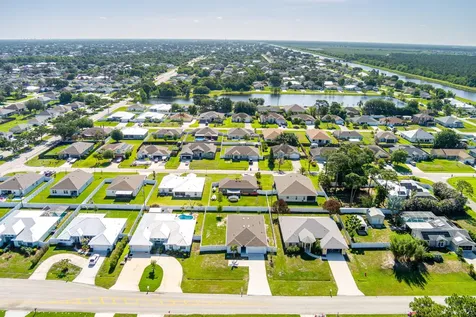 4633 SW Savona Boulevard Port St Lucie FL 34953