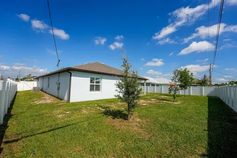 4633 SW Savona Boulevard Port St Lucie FL 34953