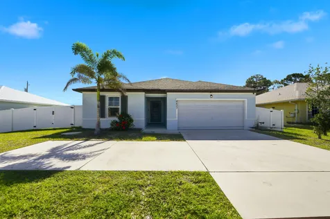 4633 SW Savona Boulevard Port St Lucie FL 34953
