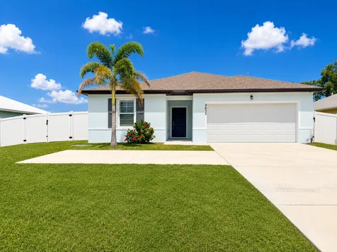 4633 SW Savona Boulevard Port St Lucie FL 34953