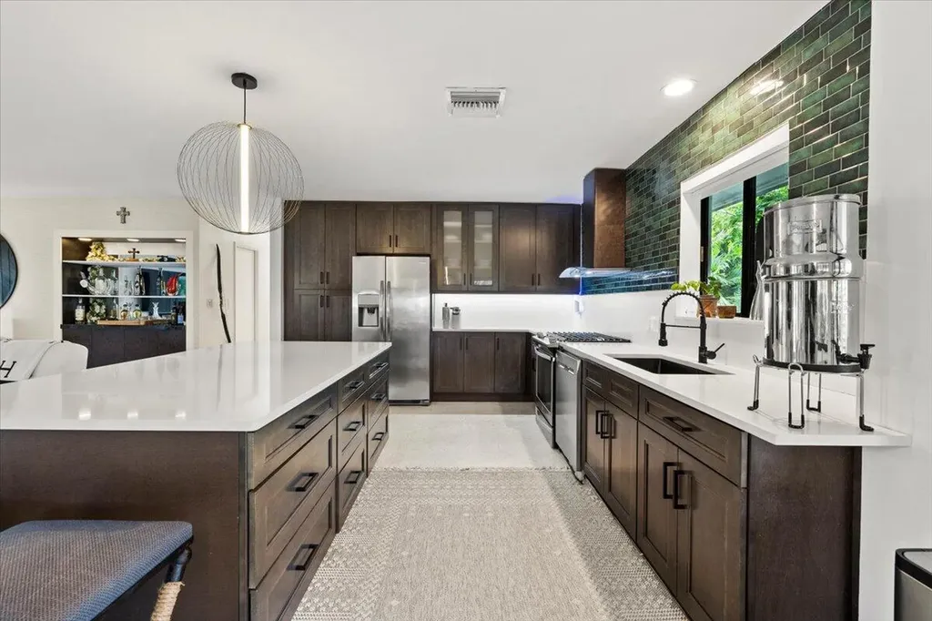 2611 SE 21 Street Fort Lauderdale FL 33316