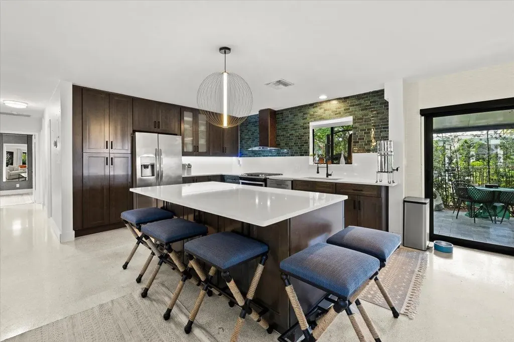 2611 SE 21 Street Fort Lauderdale FL 33316