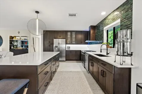 2611 SE 21 Street Fort Lauderdale FL 33316