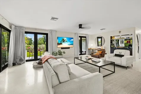 2611 SE 21 Street Fort Lauderdale FL 33316