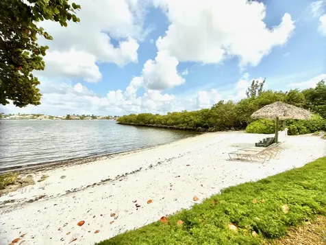 700 Scotia Drive Hypoluxo FL 33462