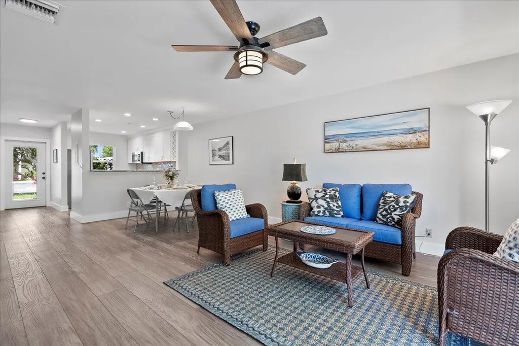 178 Lake Susan Lane West Palm Beach FL 33411