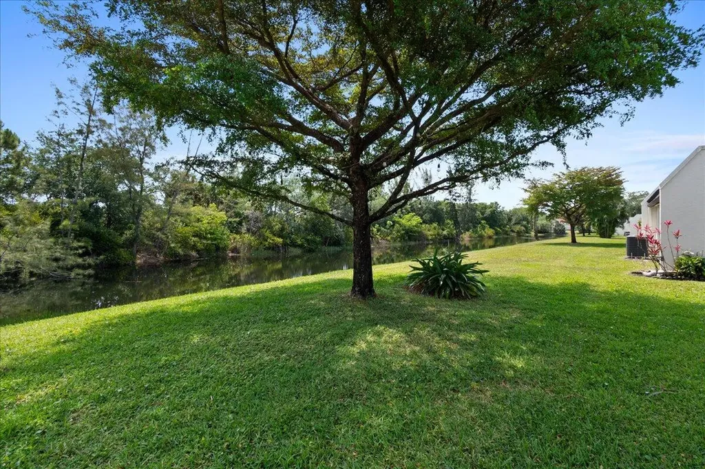 178 Lake Susan Lane West Palm Beach FL 33411