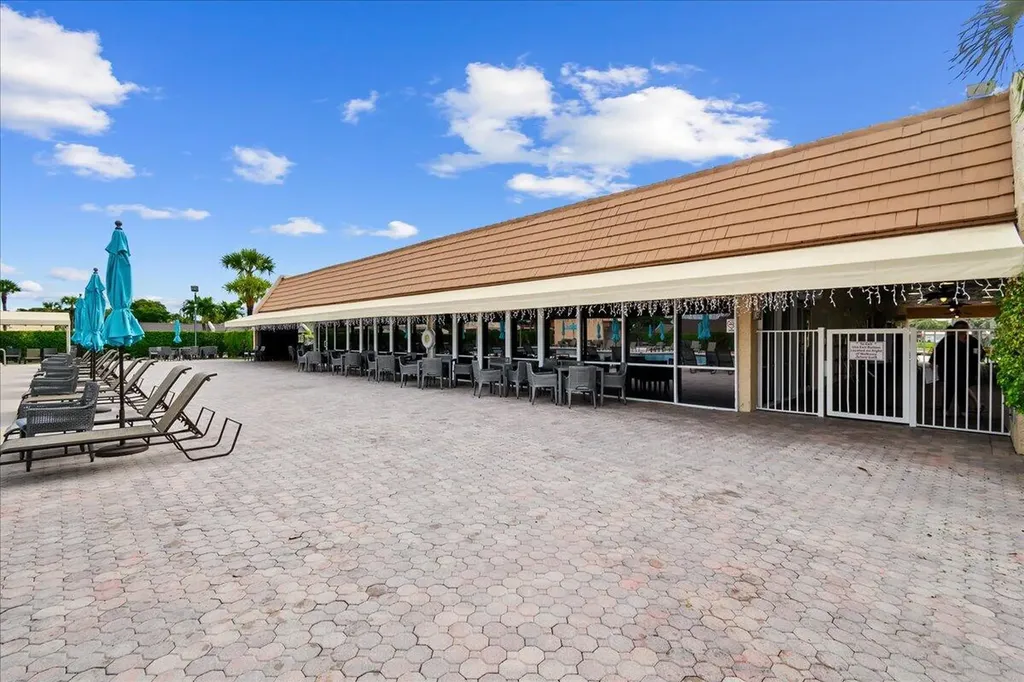 178 Lake Susan Lane West Palm Beach FL 33411