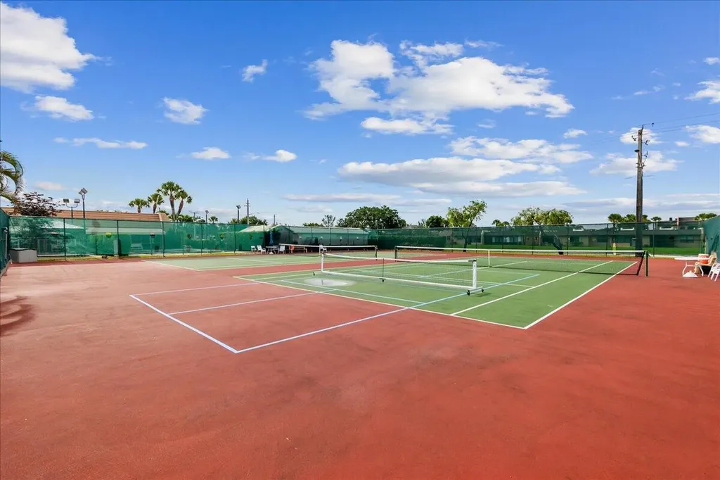 178 Lake Susan Lane West Palm Beach FL 33411