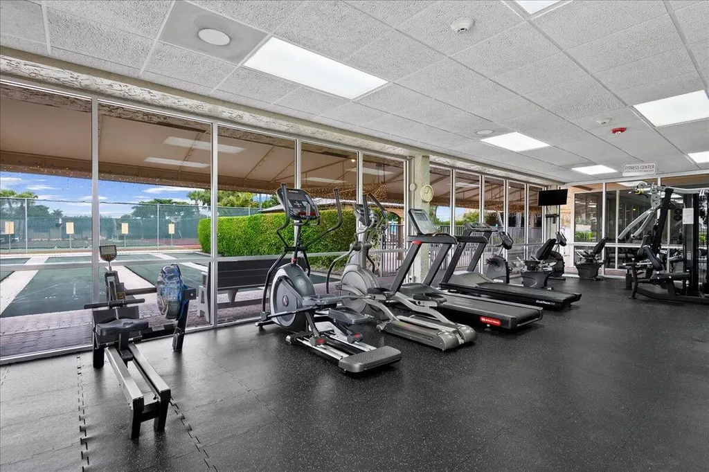 178 Lake Susan Lane West Palm Beach FL 33411