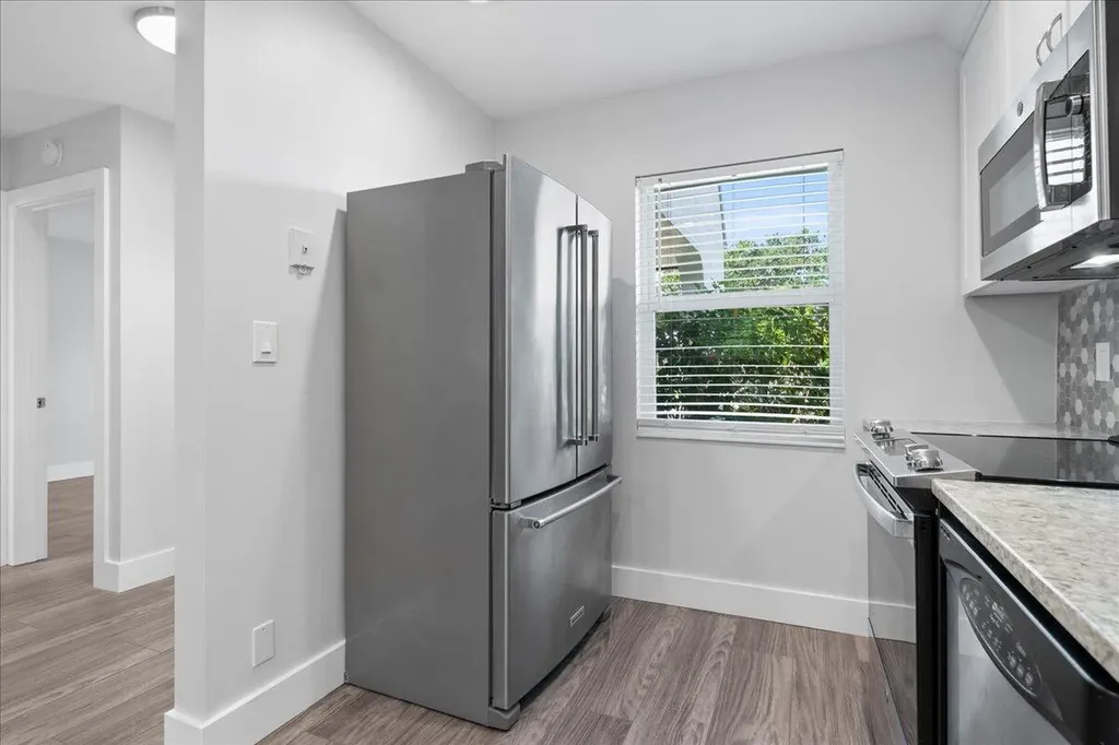 178 Lake Susan Lane West Palm Beach FL 33411