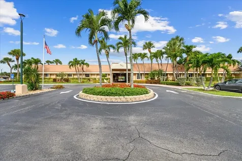 178 Lake Susan Lane West Palm Beach FL 33411