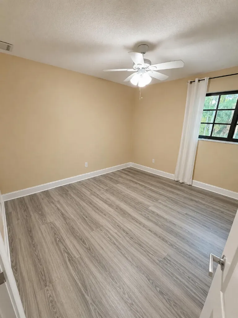 8259 N 155th Place Place N Palm Beach Gardens FL 33418