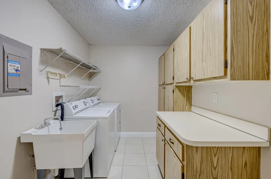 601 Sabal Ridge Circle Palm Beach Gardens FL 33418