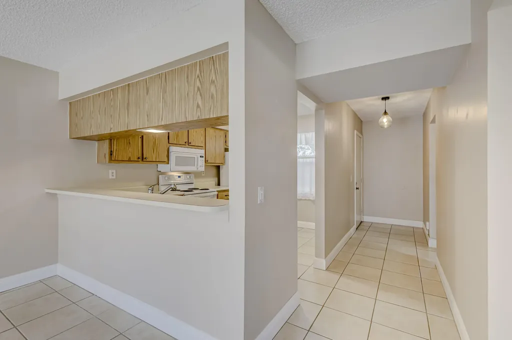 601 Sabal Ridge Circle Palm Beach Gardens FL 33418