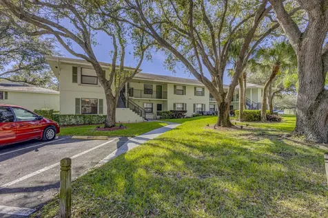 601 Sabal Ridge Circle Palm Beach Gardens FL 33418