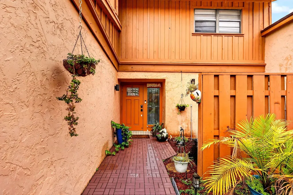 5316 Stonybrook Lane Boynton Beach FL 33437