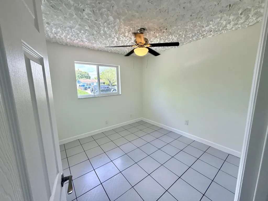 2811 NW 8th Street Pompano Beach FL 33069