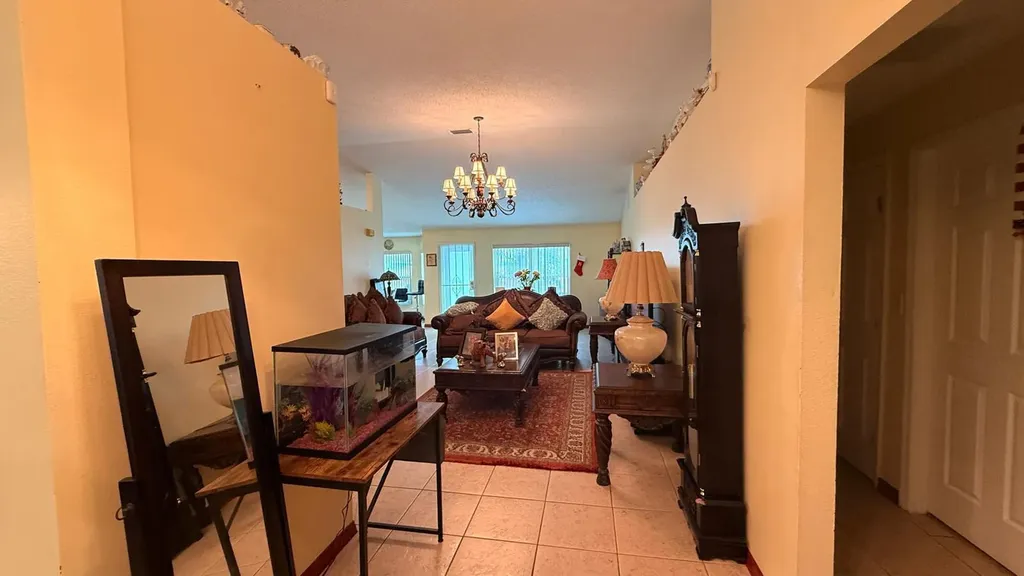 1613 SW Whipple Avenue Port St Lucie FL 34953