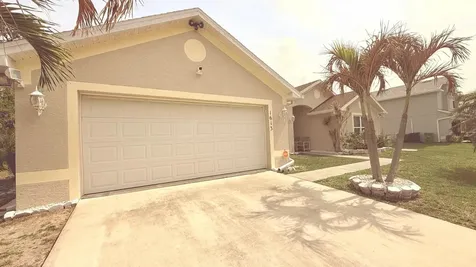 1613 SW Whipple Avenue Port St Lucie FL 34953