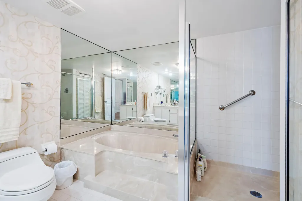 5280 N Ocean Drive Riviera Beach FL 33404
