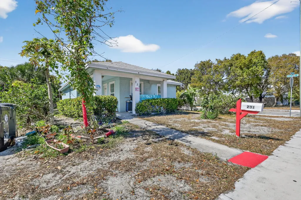 231 N H Street Lake Worth Beach FL 33460
