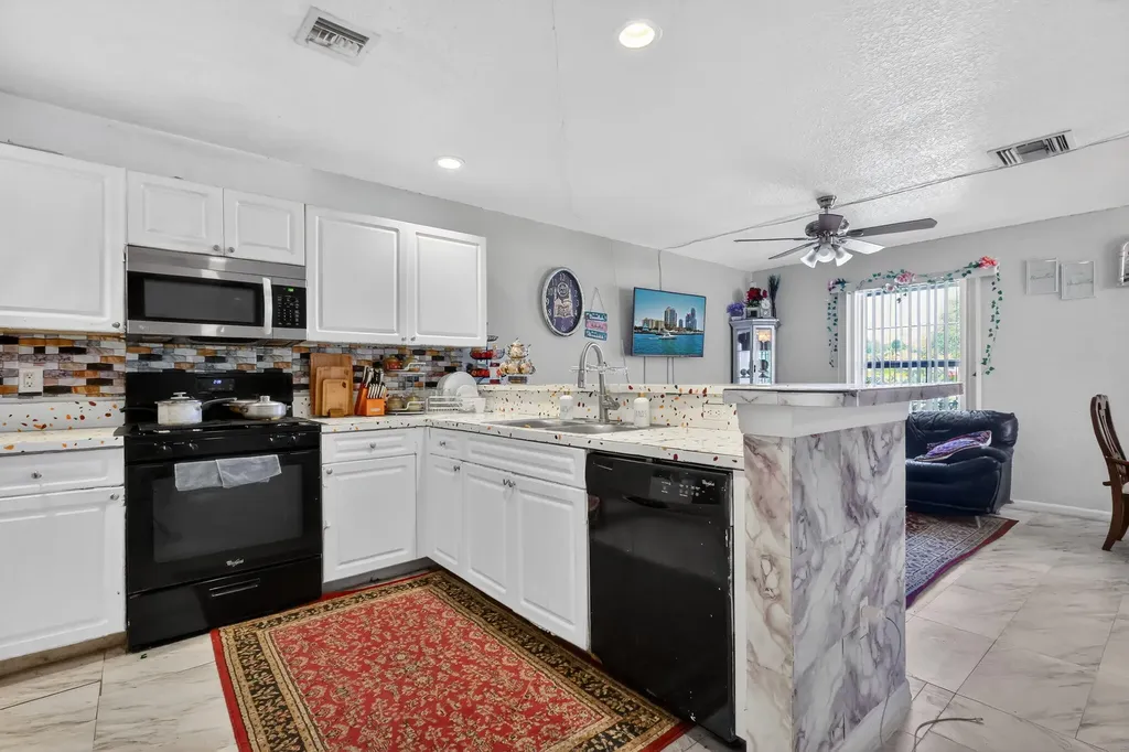 231 N H Street Lake Worth Beach FL 33460