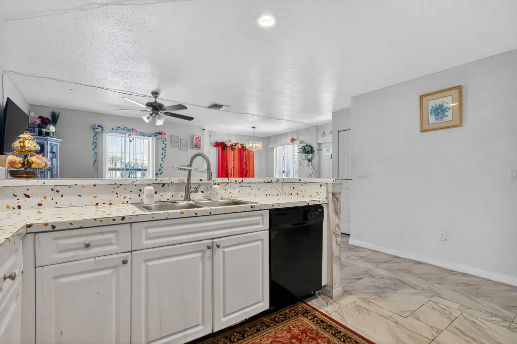 231 N H Street Lake Worth Beach FL 33460