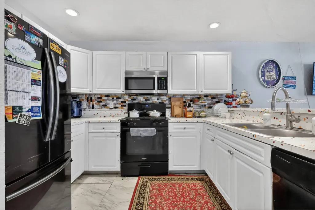 231 N H Street Lake Worth Beach FL 33460