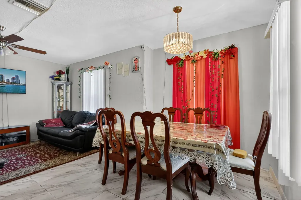 231 N H Street Lake Worth Beach FL 33460