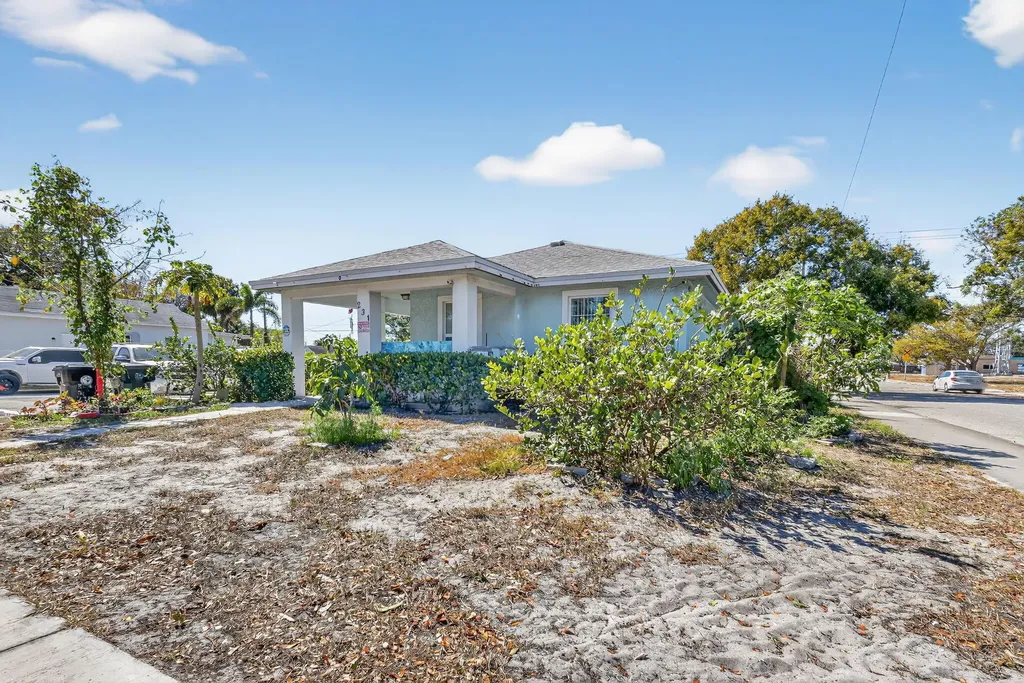231 N H Street Lake Worth Beach FL 33460