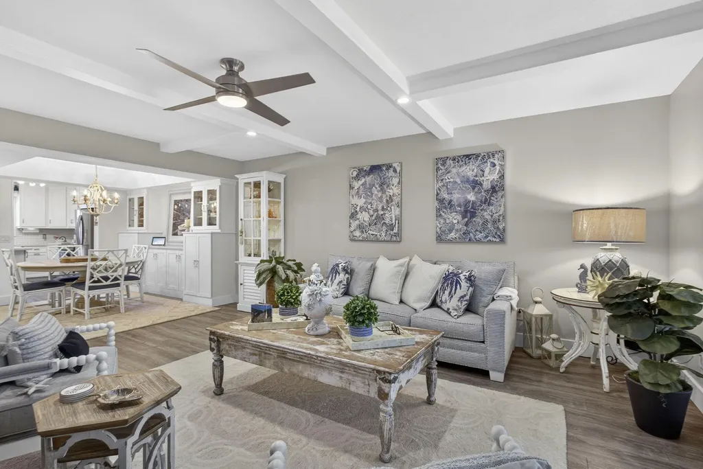 327 Southwind Drive North Palm Beach FL 33408