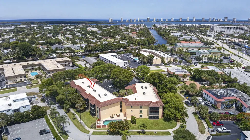 327 Southwind Drive North Palm Beach FL 33408