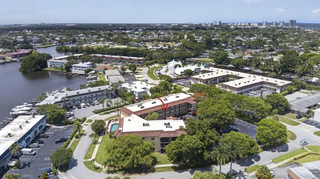 327 Southwind Drive North Palm Beach FL 33408