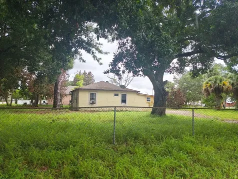315 N 24th Street Fort Pierce FL 34950