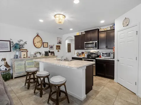 652 SW Sareta Avenue Port St Lucie FL 34953