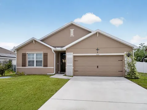 652 SW Sareta Avenue Port St Lucie FL 34953