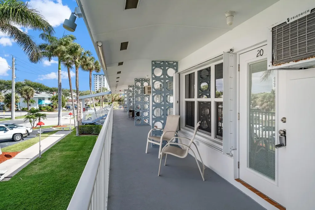 1110 N Riverside Drive Pompano Beach FL 33062