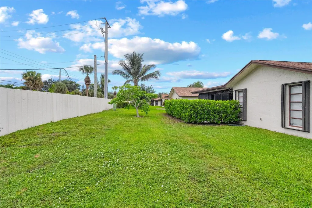 6510 Olivewood Circle Greenacres FL 33463