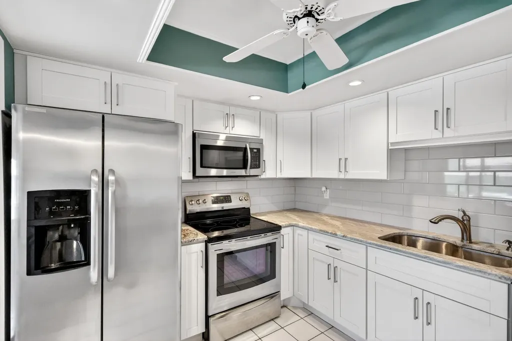 1800 SE Saint Lucie Boulevard Stuart FL 34996