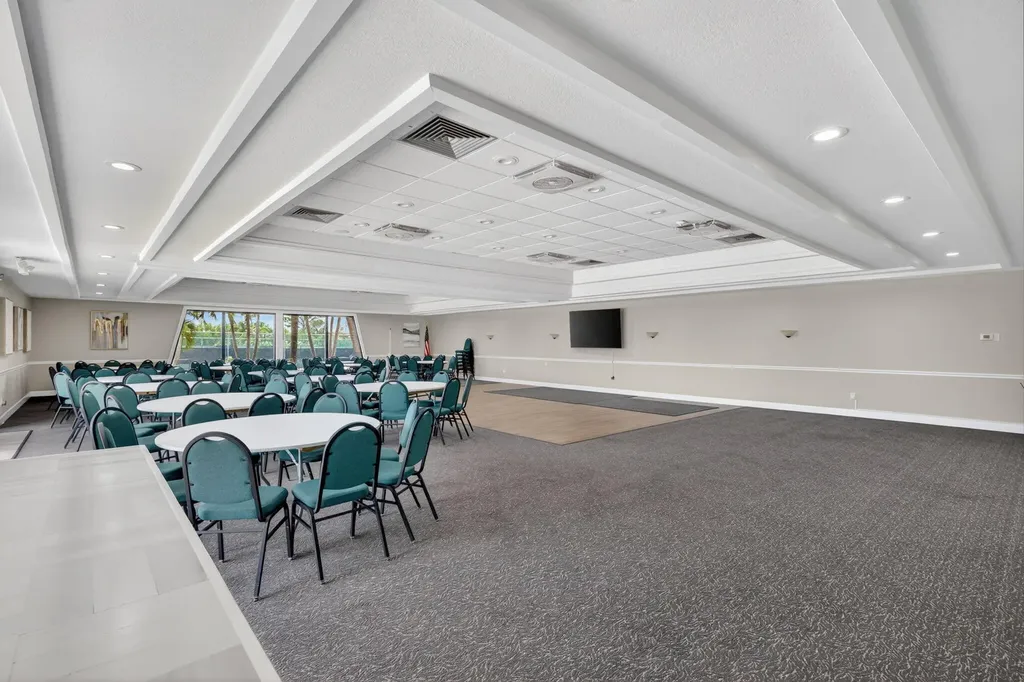 1800 SE Saint Lucie Boulevard Stuart FL 34996