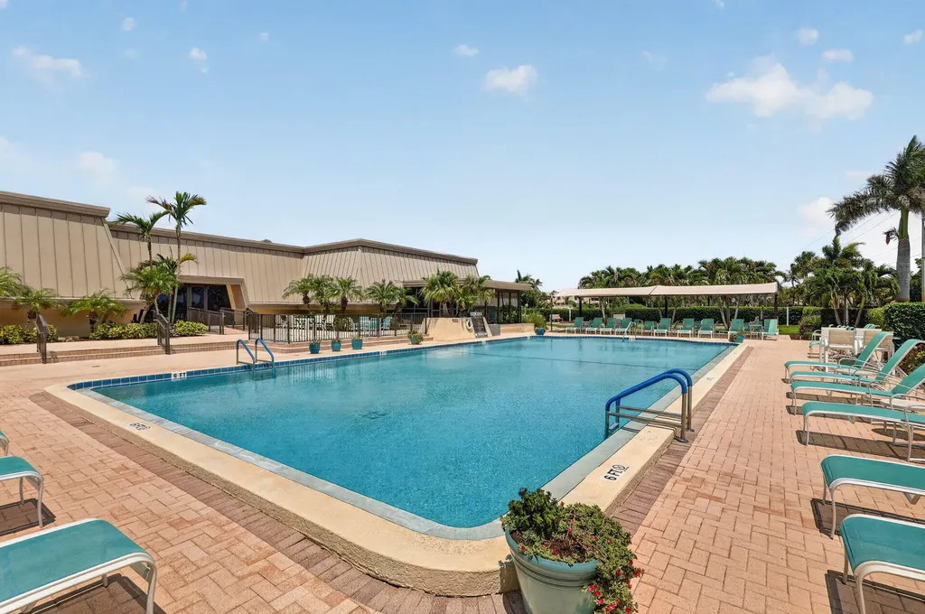 1800 SE Saint Lucie Boulevard Stuart FL 34996