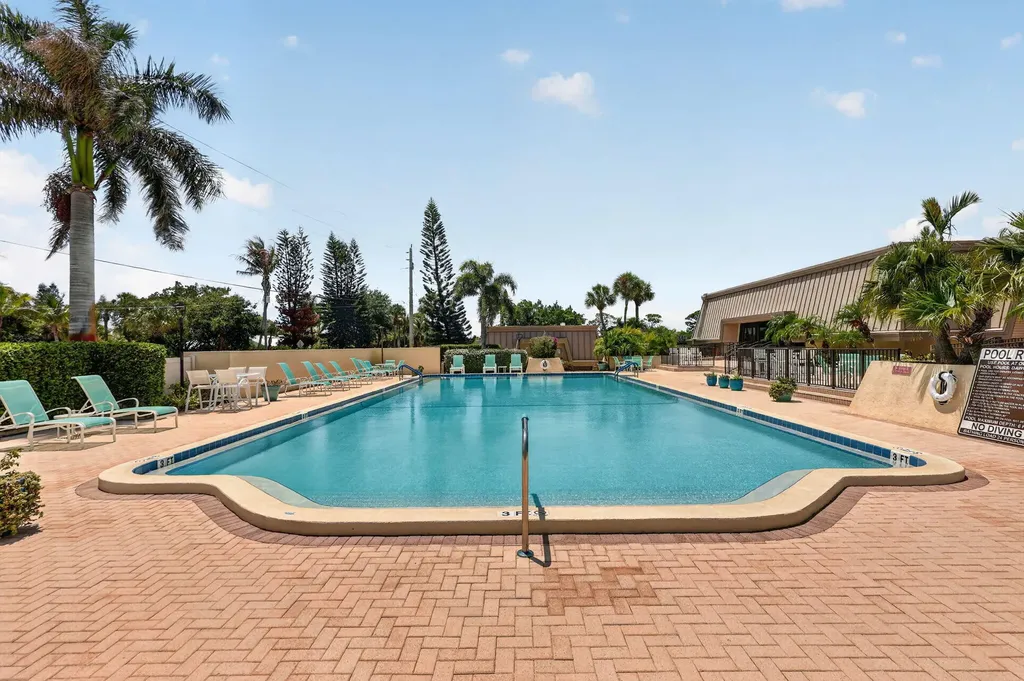 1800 SE Saint Lucie Boulevard Stuart FL 34996