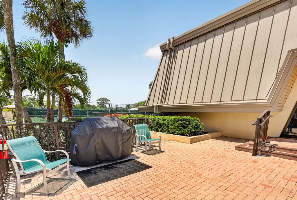 1800 SE Saint Lucie Boulevard Stuart FL 34996