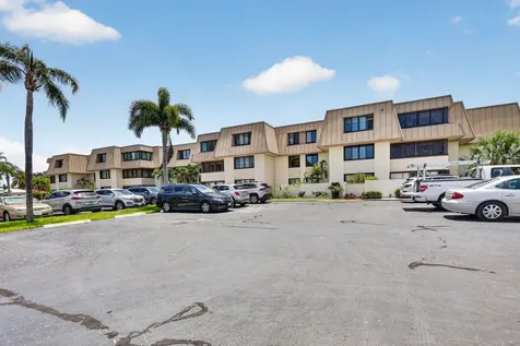 1800 SE Saint Lucie Boulevard Stuart FL 34996