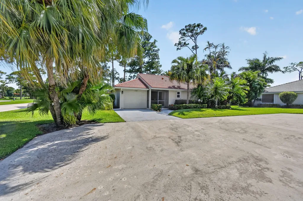 13289 Touchstone Place Palm Beach Gardens FL 33418