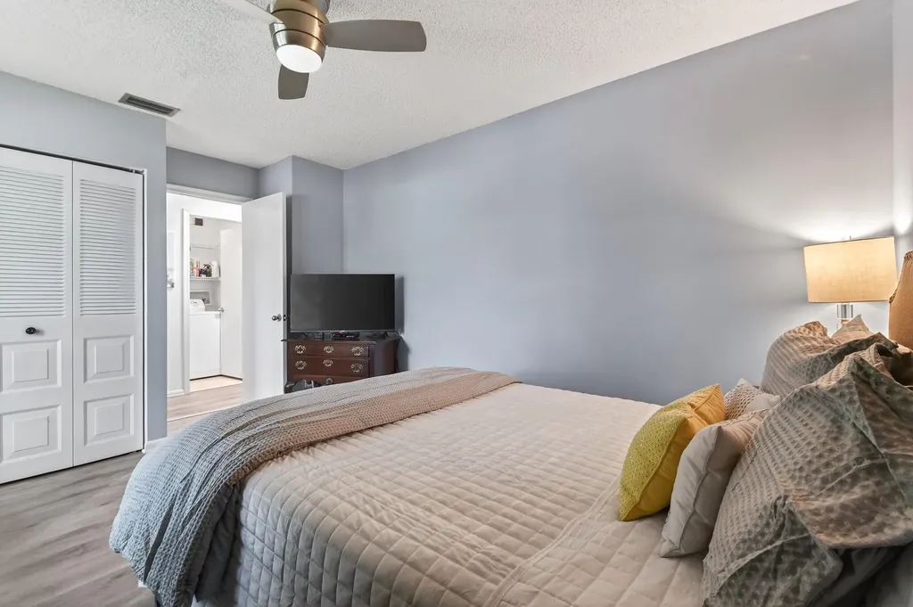 13289 Touchstone Place Palm Beach Gardens FL 33418