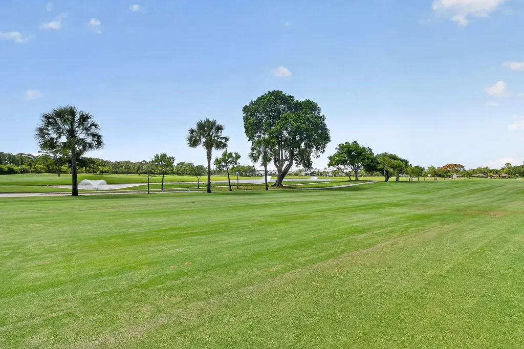 13289 Touchstone Place Palm Beach Gardens FL 33418