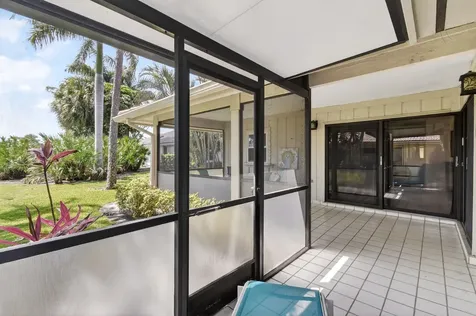 13289 Touchstone Place Palm Beach Gardens FL 33418