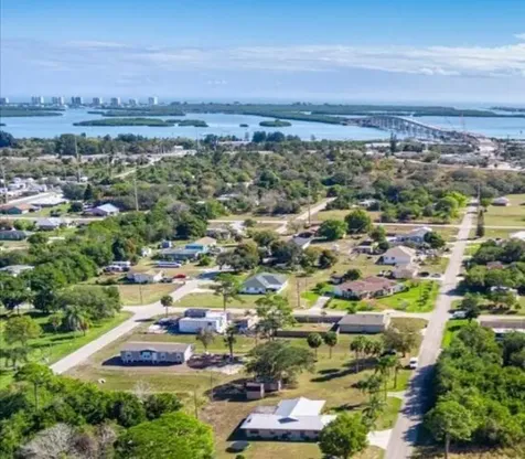 Xxxx Barcelona Avenue Fort Pierce FL 34946